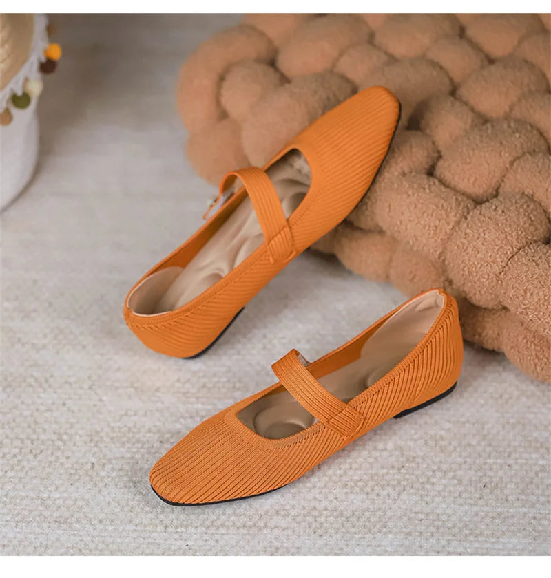 The Mollita Lisbon Elastic Ballet Flats (heel 1 cm)