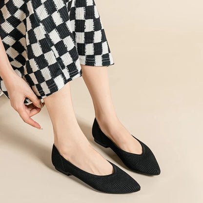 The Luxora Luxor Elastic Ballet Flats (heel 1 cm)