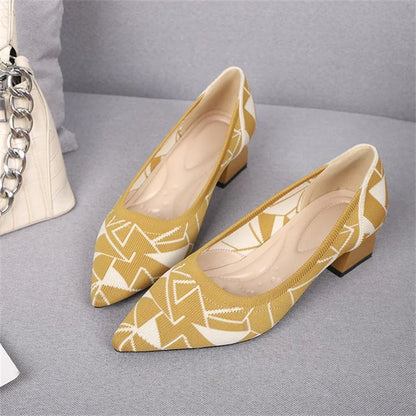 The Élégance Cosmopolitan Pointed Knit Pumps (heel 3.5 cm)