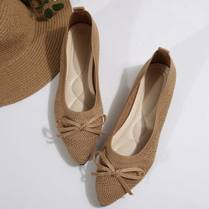 The Esiadra Elastic Ballet Flats (heel 1 cm)
