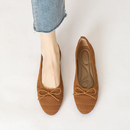 The Tasié Bordeaux Elastic Ballet Flats (heel 1 cm)