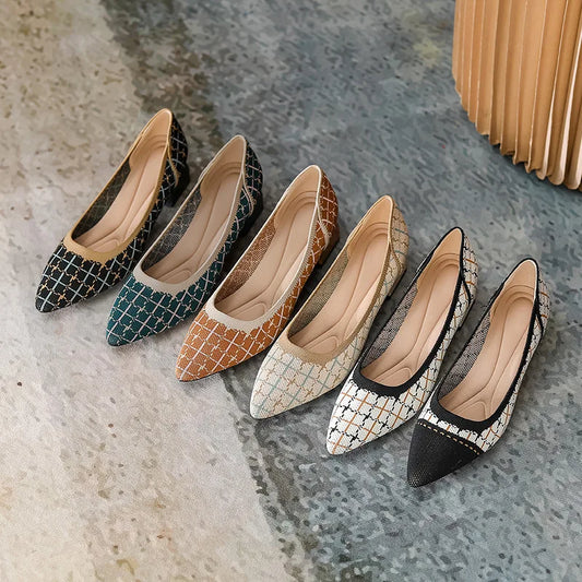 The Élégance Paris Pointed Knit Pumps (heel 3.5 cm)