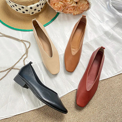 The Bianco Paris Square-Toe Leather Flats (heel 1 cm)