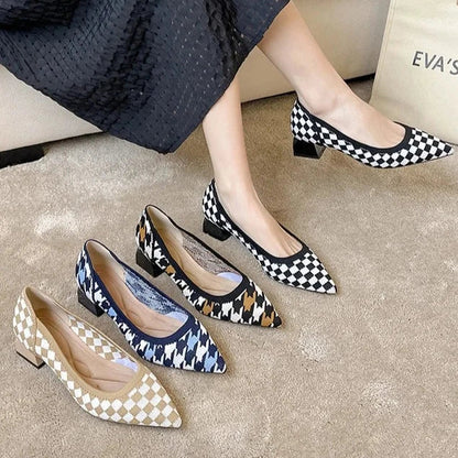 The Élégance Chooc  Pointed Knit Pumps (heel 3.5 cm)