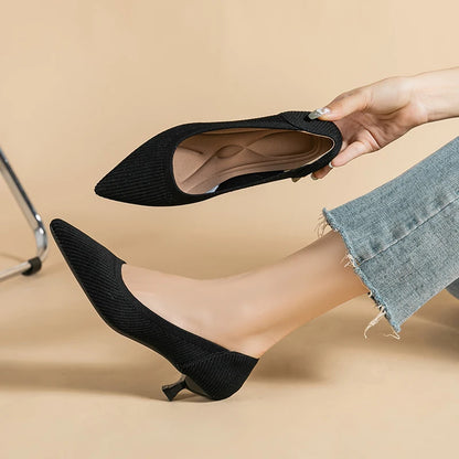 The Harmonie Vienna Pointed Knit Kitten Heels (heel 3 cm)