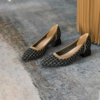 The Élégance Paris Pointed Knit Pumps (heel 3.5 cm)