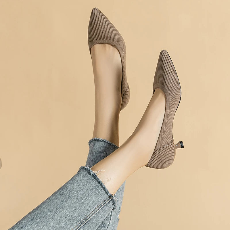 The Harmonie Vienna Pointed Knit Kitten Heels (heel 3 cm)