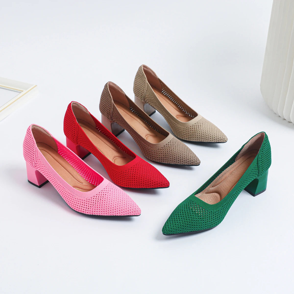 The Haute Capri Pointed Knit Pumps (heel 6 cm)